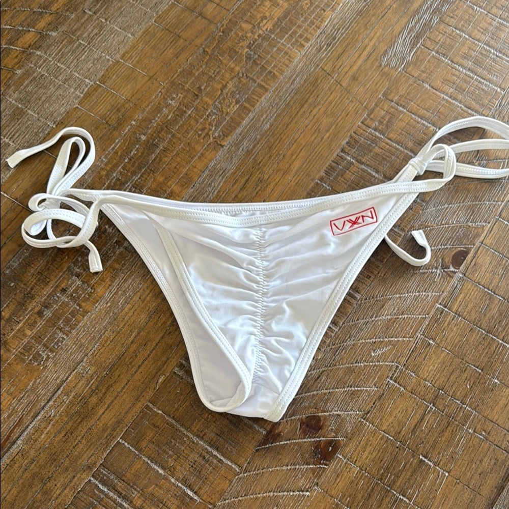 DIXXON / VIXXON White Bikini Bottom with Side Ties
